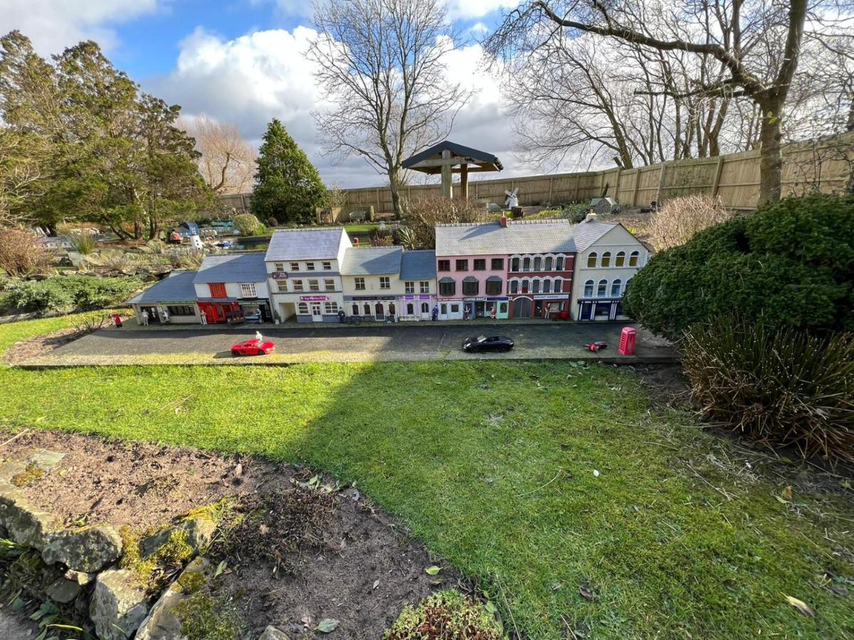 Gwenallt Dwyran ภายนอก รูปภาพ